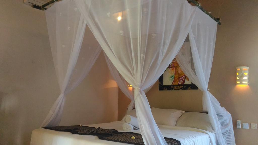 Menjangan View Bed & Breakfast Banyuwedang Ngoại thất bức ảnh